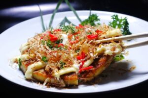 Japonské jídlo Okonomiyaki - zájezdy do Japonska
