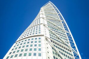 Mrakodrap Turning Torso - poznávací zájezdy do Švédska
