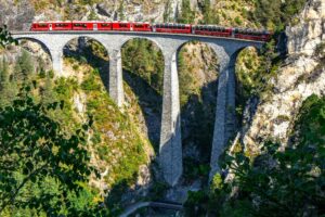 Most Landwasser ve Švýcarsku - cestování po Švýcarsku