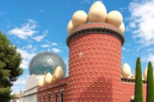 Dalího muzeum ve Figueres - cestování po Katalánsku