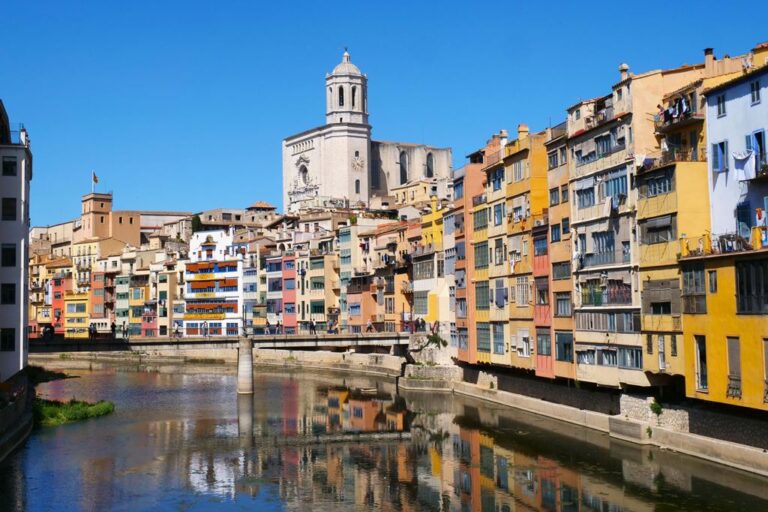 Pobřeží Costa Brava a Barcelona