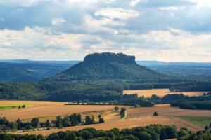 Hora Lilienstein v Saském Švýcarsku